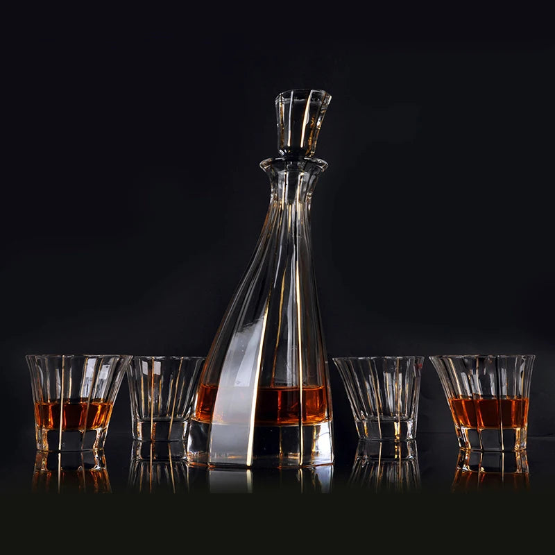 Velare™ Gold-Lined Crystal Glasses
