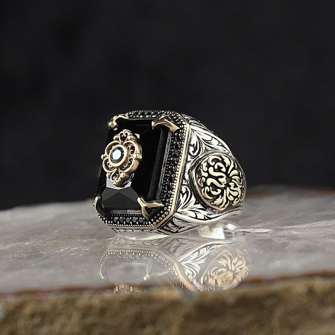 The Zira Ring